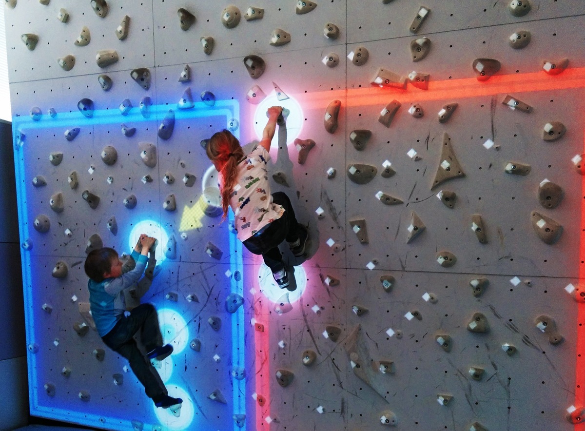 Shared-ValoClimb_Climball